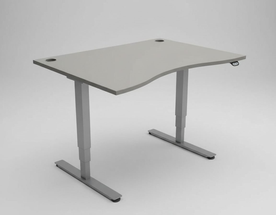 EFG hæve-sænkebord 120x90 i grå med elegant bue, set fra skrå vinkel med robust understel.